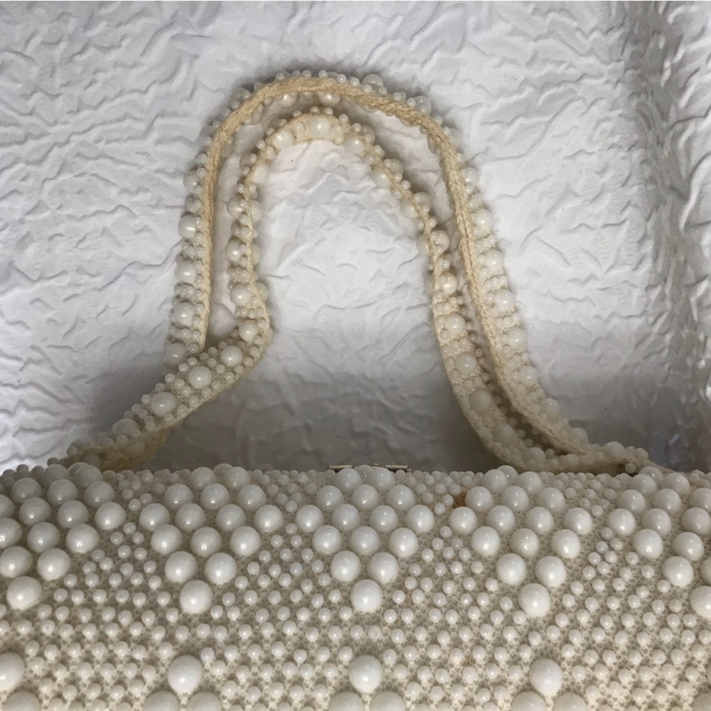 Vintage 1960’s Beaded Barrel Handbag - Picture 9 of 14